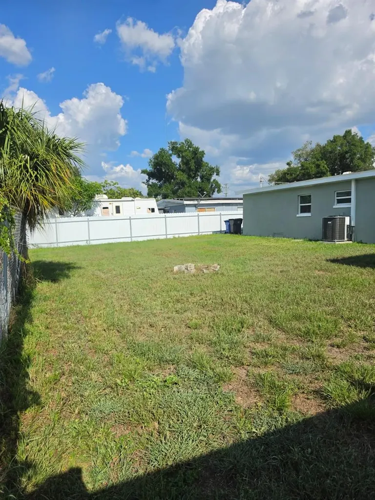 7710 Coral Vine Lane Tampa FL 33619