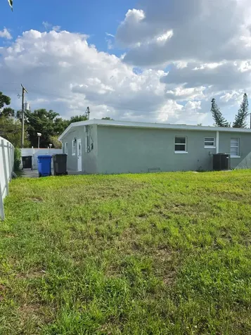 7710 Coral Vine Lane Tampa FL 33619