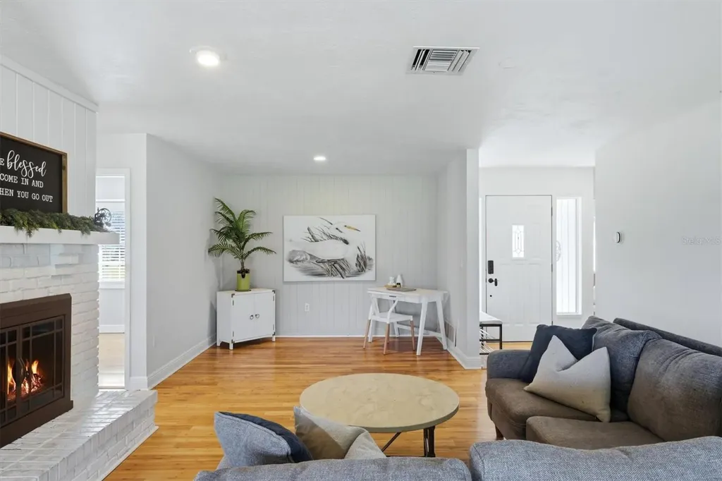 3810 Hidden River Road Sarasota FL 34240