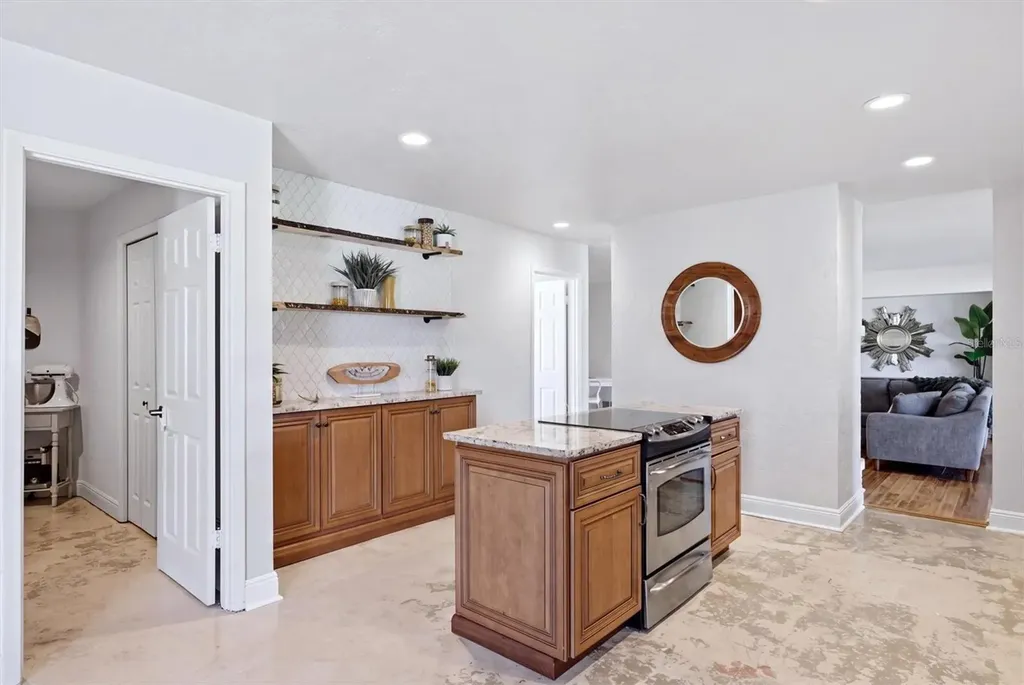 3810 Hidden River Road Sarasota FL 34240