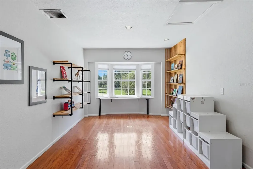 3810 Hidden River Road Sarasota FL 34240