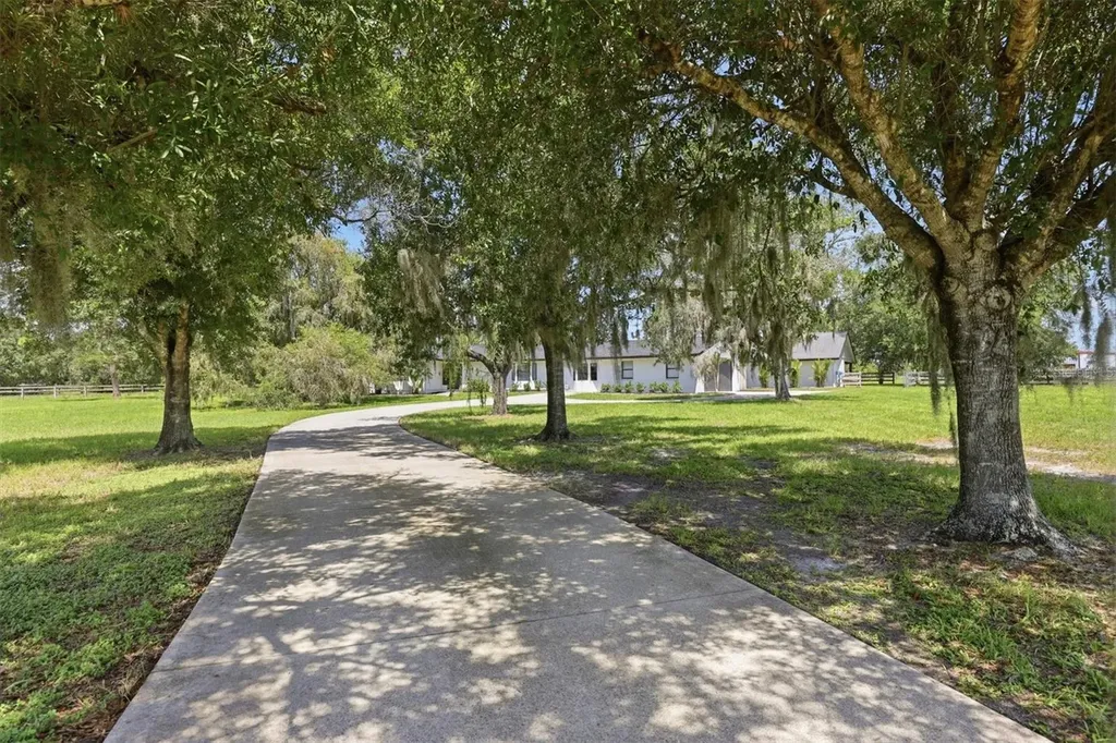 3810 Hidden River Road Sarasota FL 34240