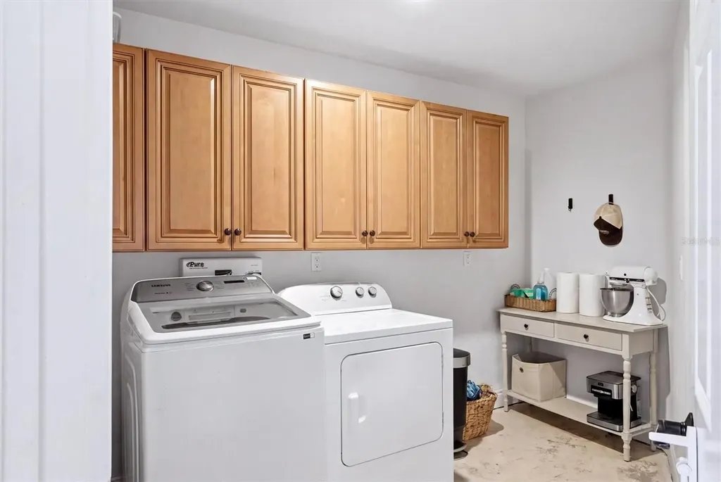 3810 Hidden River Road Sarasota FL 34240