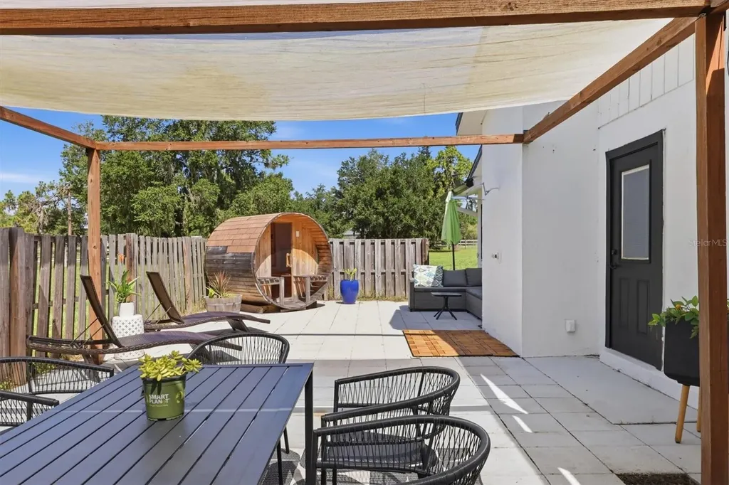 3810 Hidden River Road Sarasota FL 34240