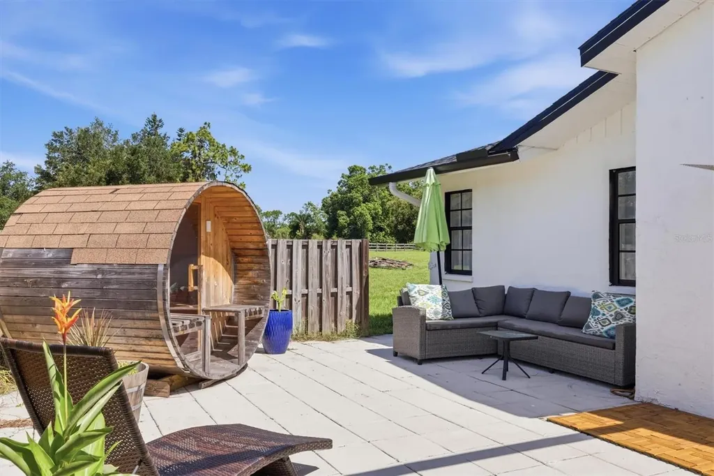 3810 Hidden River Road Sarasota FL 34240