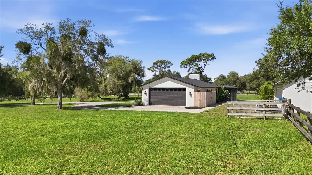 3810 Hidden River Road Sarasota FL 34240