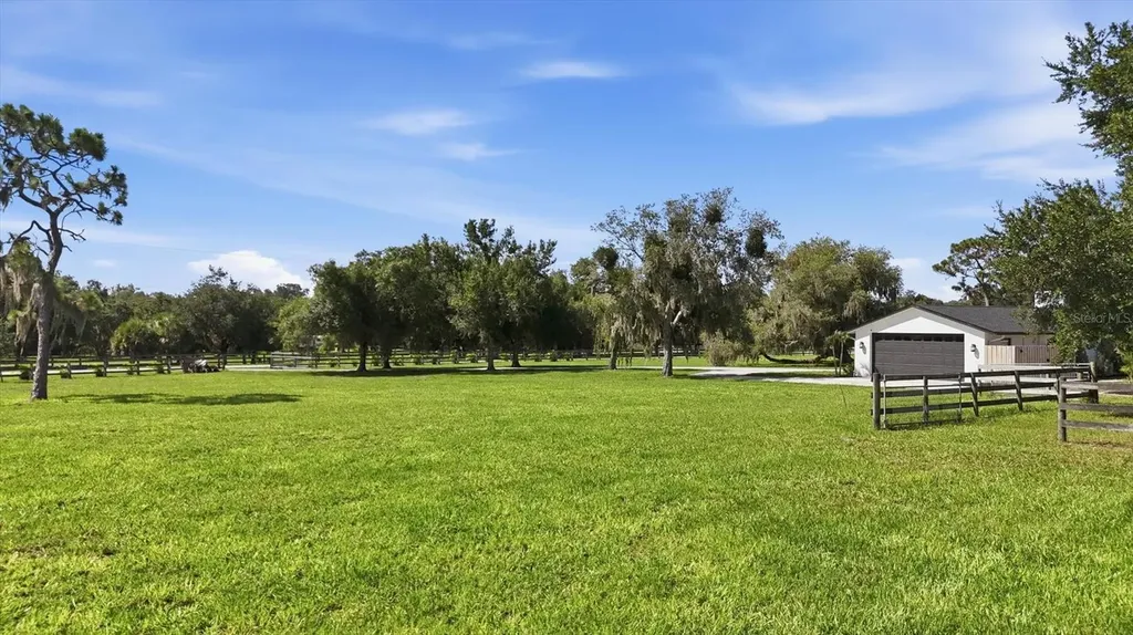 3810 Hidden River Road Sarasota FL 34240