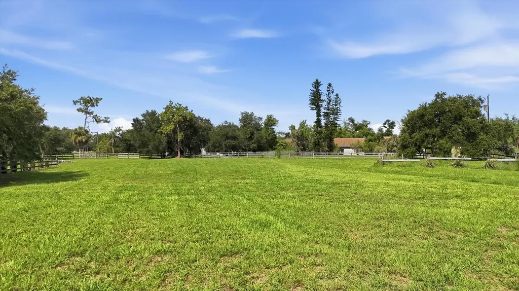 3810 Hidden River Road Sarasota FL 34240