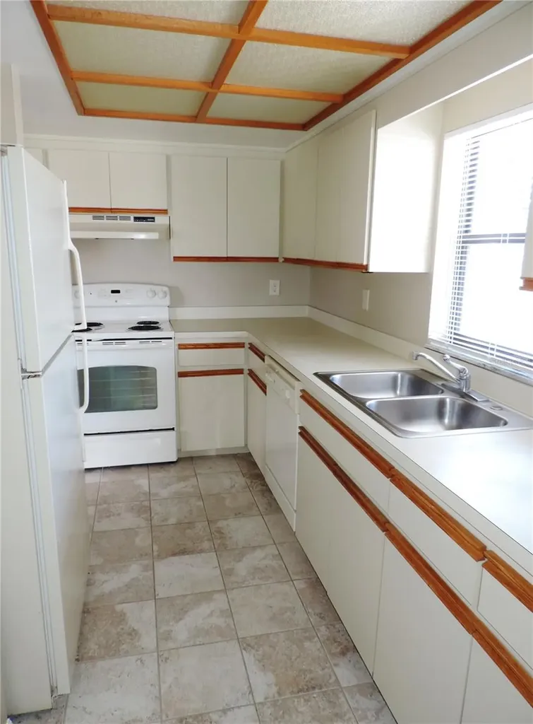 145 116th Avenue Treasure Island FL 33706