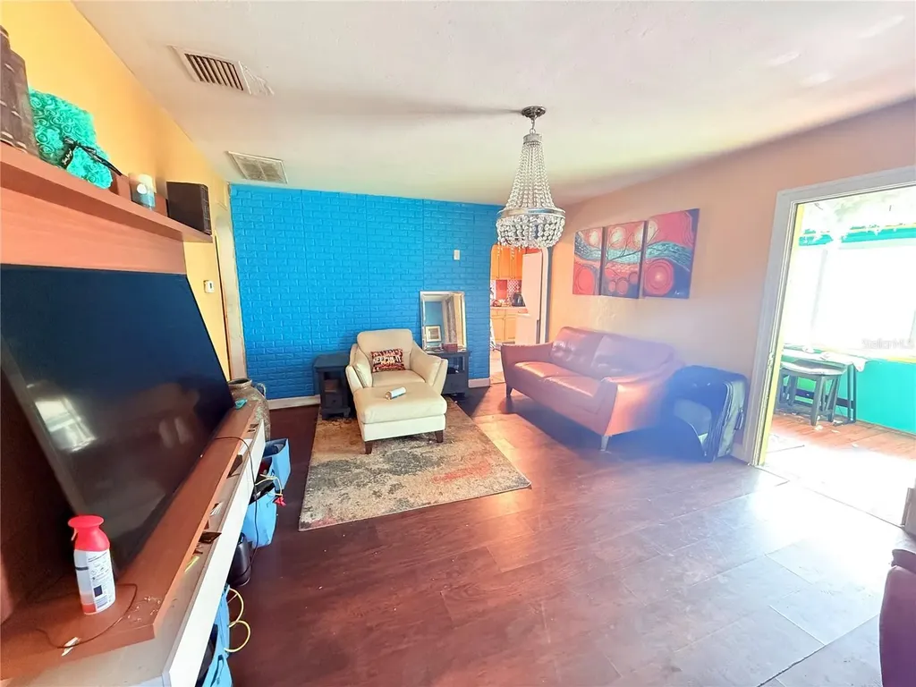760 16th Avenue S St Petersburg FL 33701