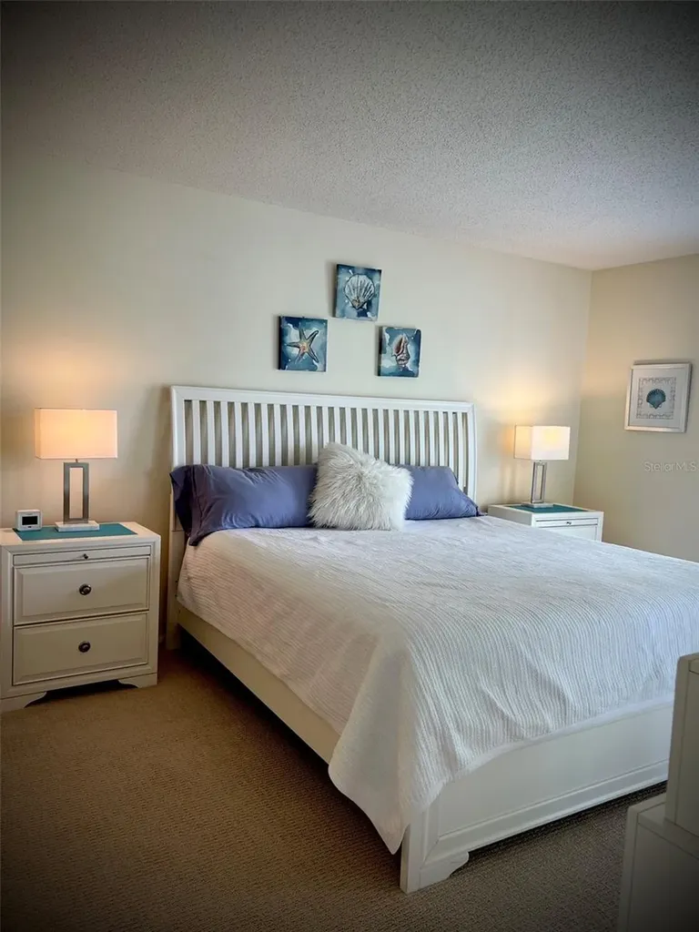 5242 Wedgewood Lane Sarasota FL 34235
