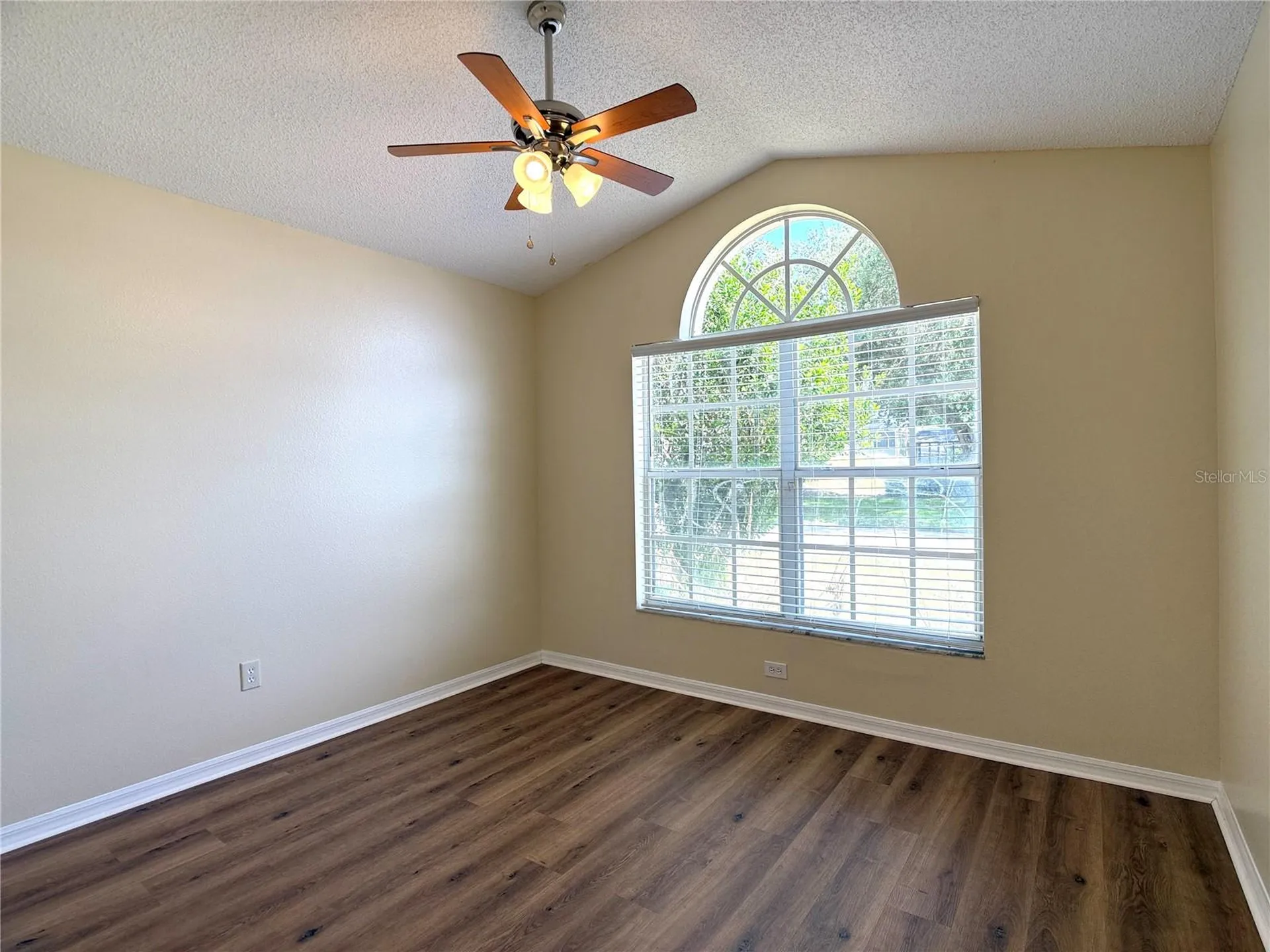 526 Pine Cone Drive Davenport FL 33897