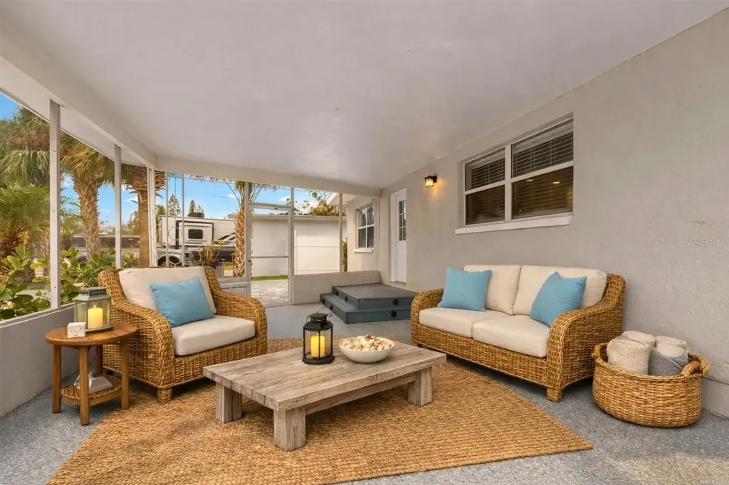 708 Sunset Cove Madeira Beach FL 33708