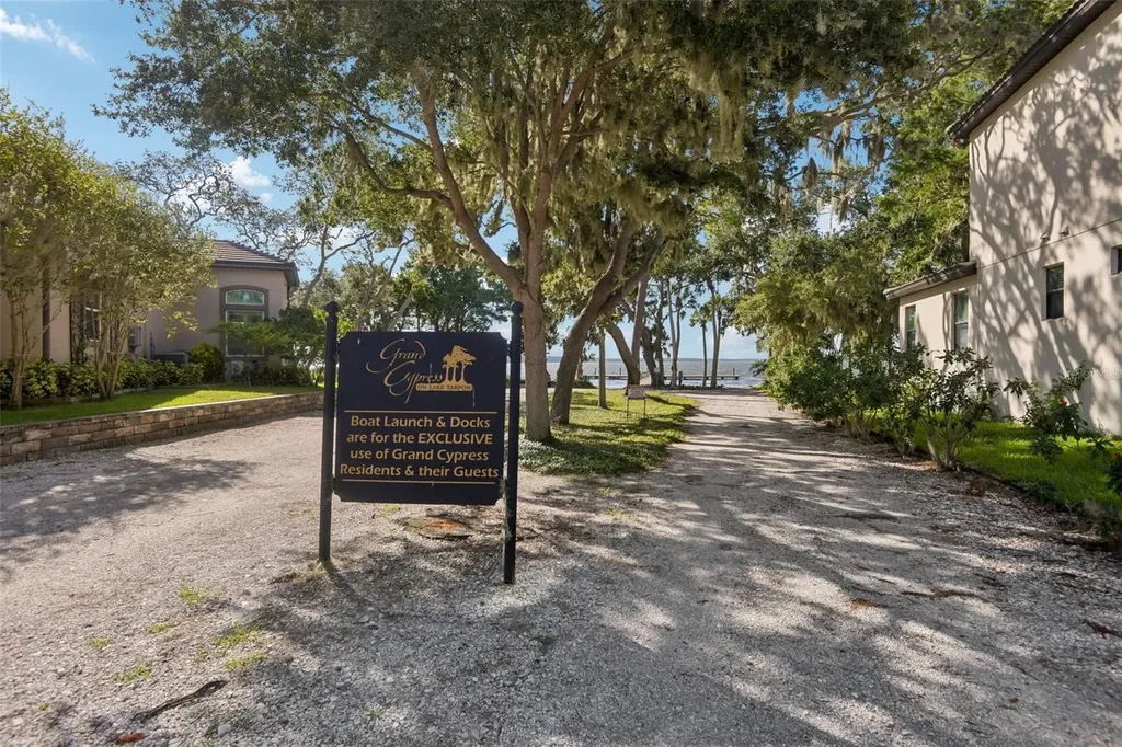 4586 Grand Lakeside Drive Palm Harbor FL 34684
