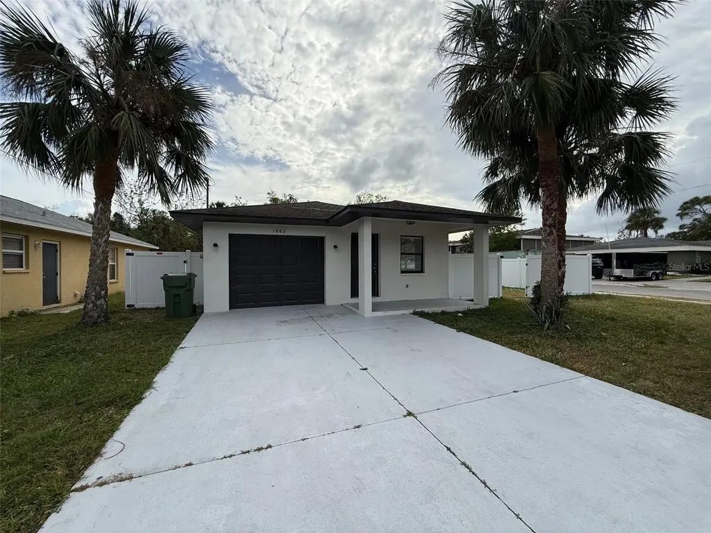 1802 Martin Luther King Avenue E Bradenton FL 34208