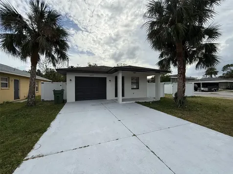 1802 Martin Luther King Avenue E Bradenton FL 34208