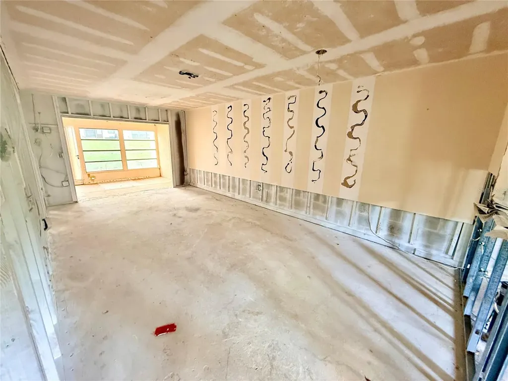1380 Mission Circle Clearwater FL 33759