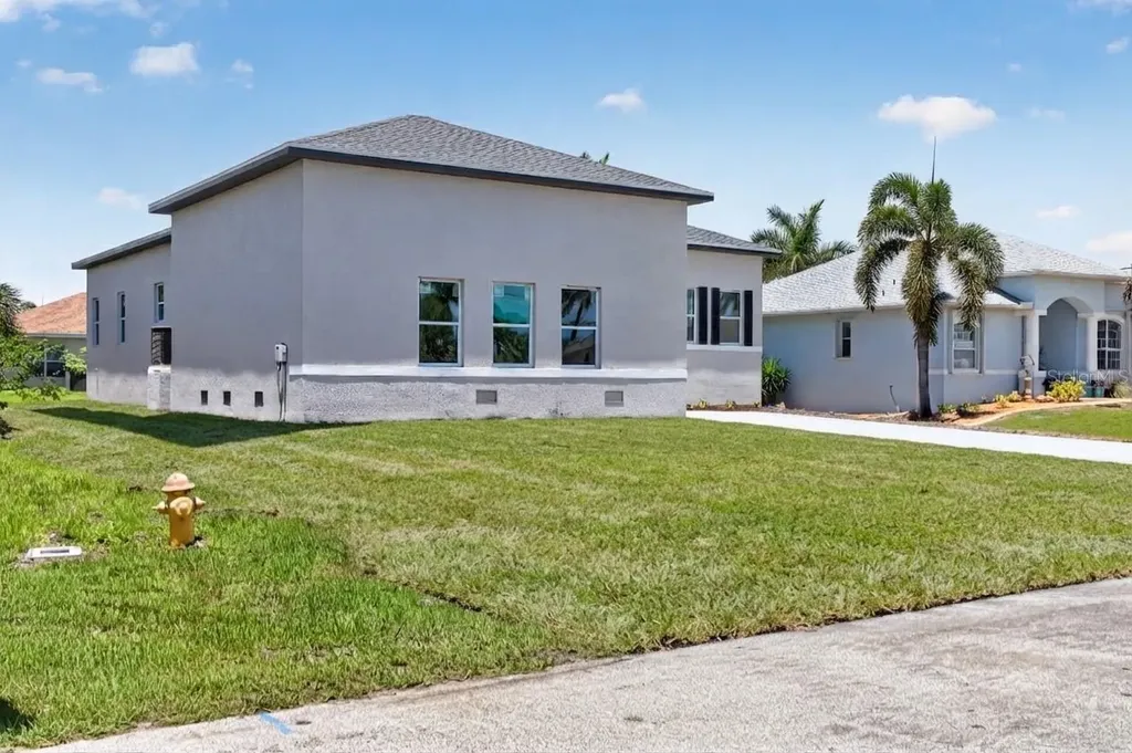 15809 Melport Circle Port Charlotte FL 33981