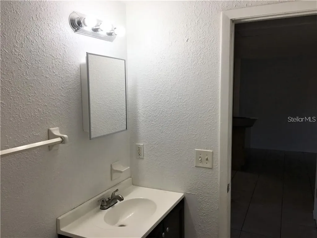 8306 N 17th Street Tampa FL 33604