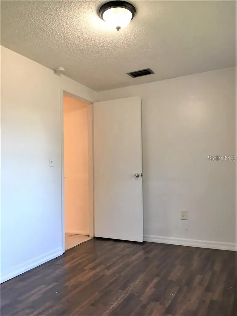 8306 N 17th Street Tampa FL 33604