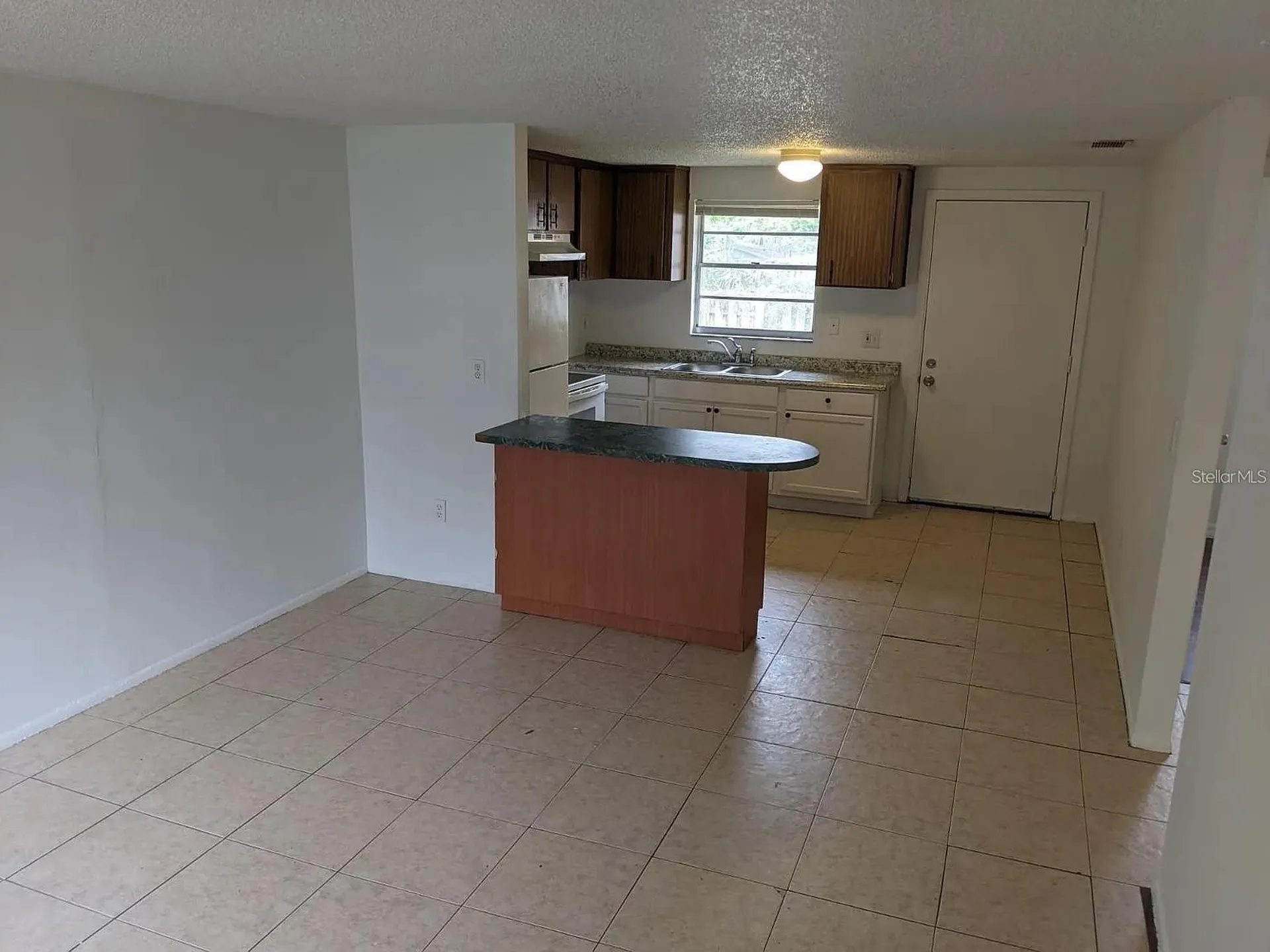 8306 N 17th Street Tampa FL 33604