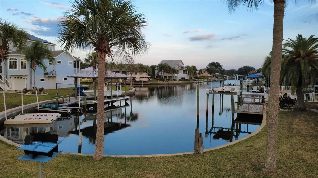 11999 W Bayshore Drive Crystal River FL 34429