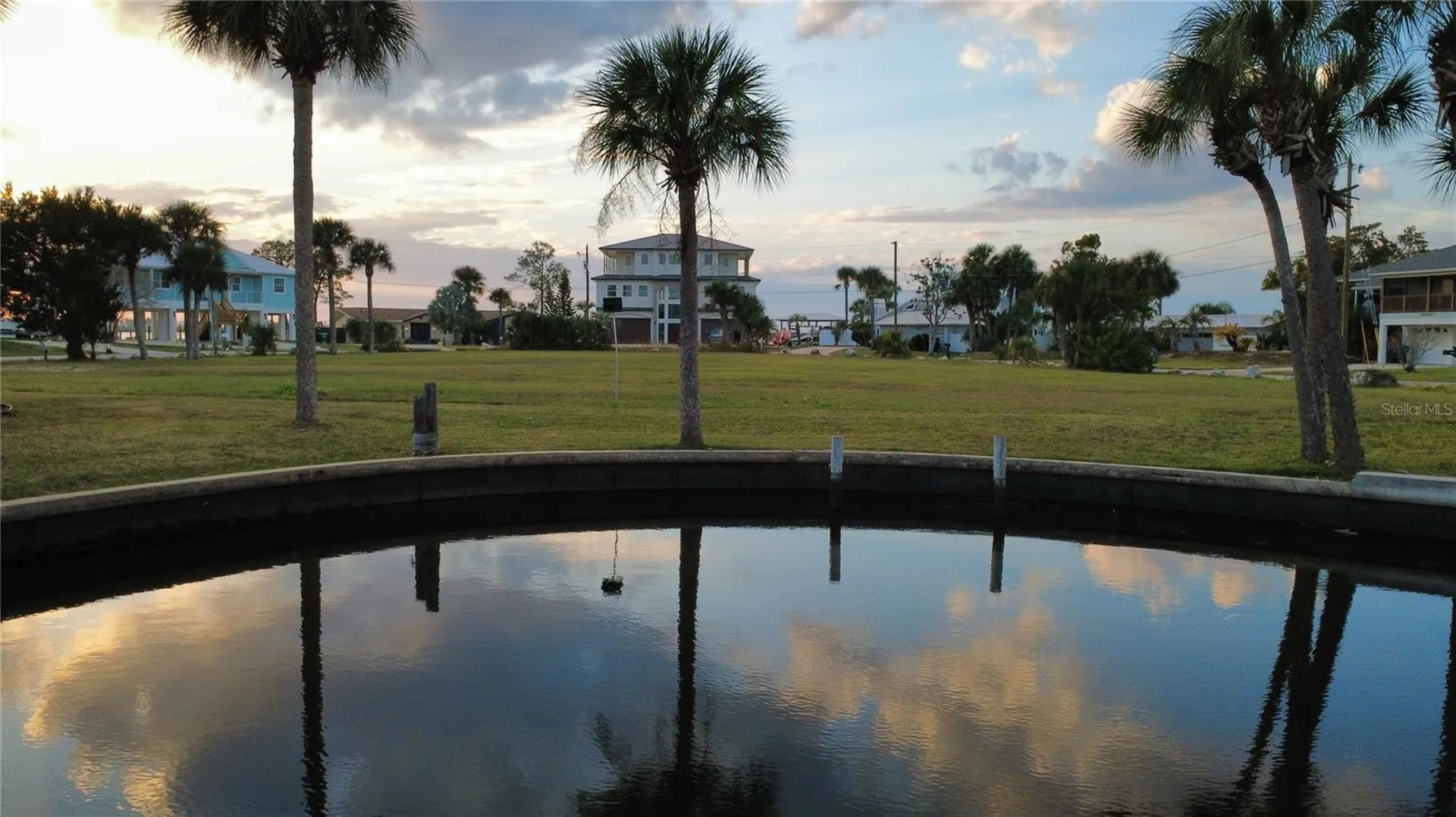11999 W Bayshore Drive Crystal River FL 34429