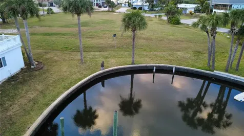 11999 W Bayshore Drive Crystal River FL 34429