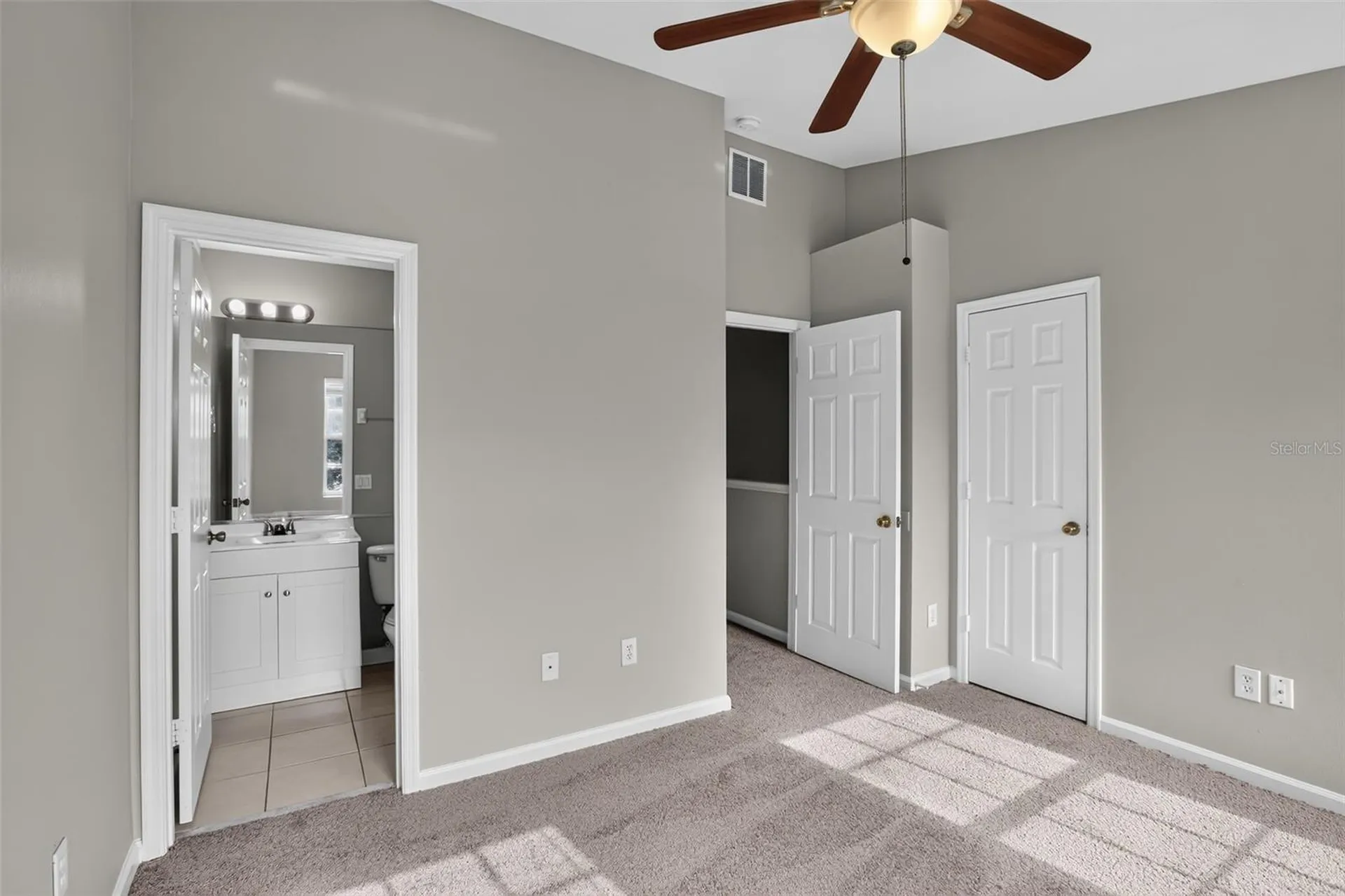 866 Vineland Place Lake Mary FL 32746