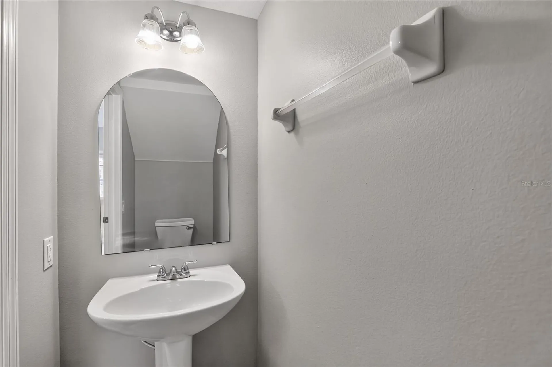 866 Vineland Place Lake Mary FL 32746