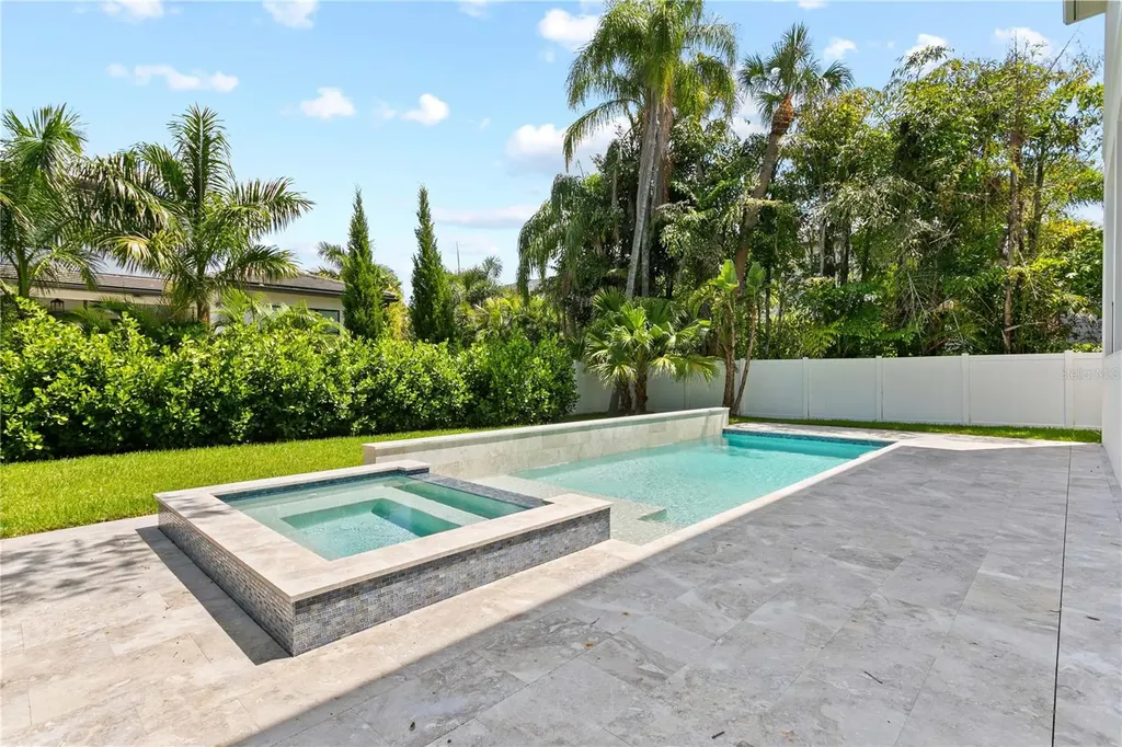 5003 W Poe Avenue Tampa FL 33629