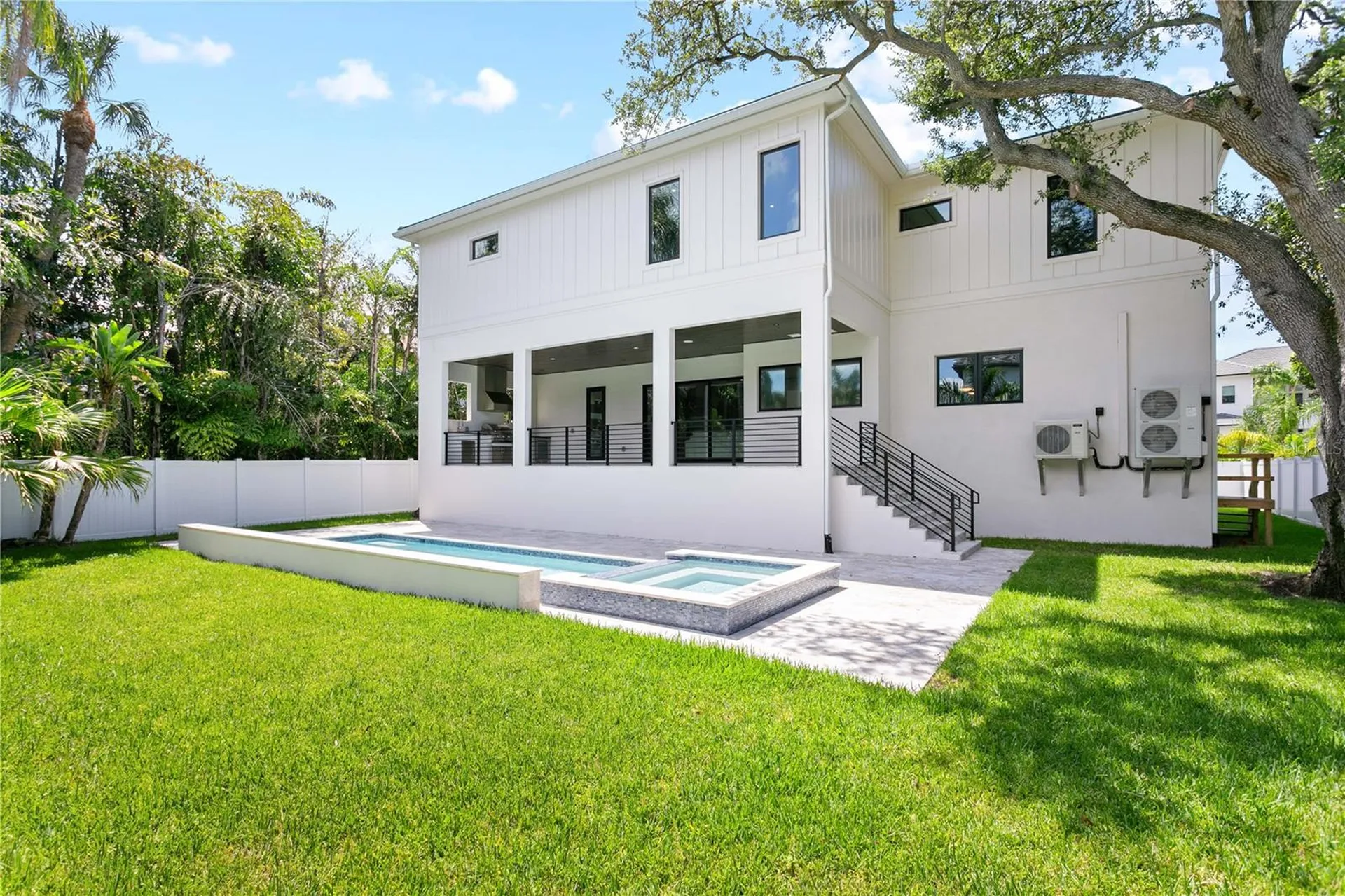 5003 W Poe Avenue Tampa FL 33629
