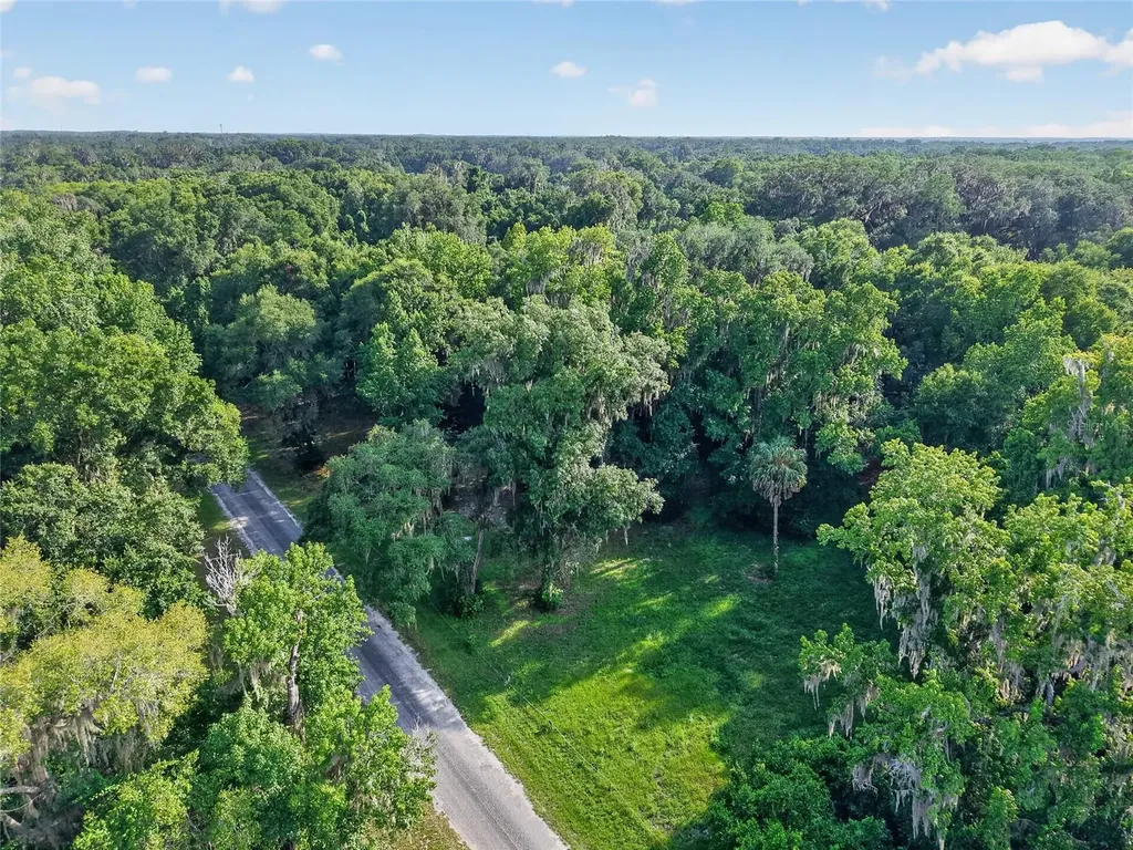 18741 N Us Highway 301 Citra FL 32113