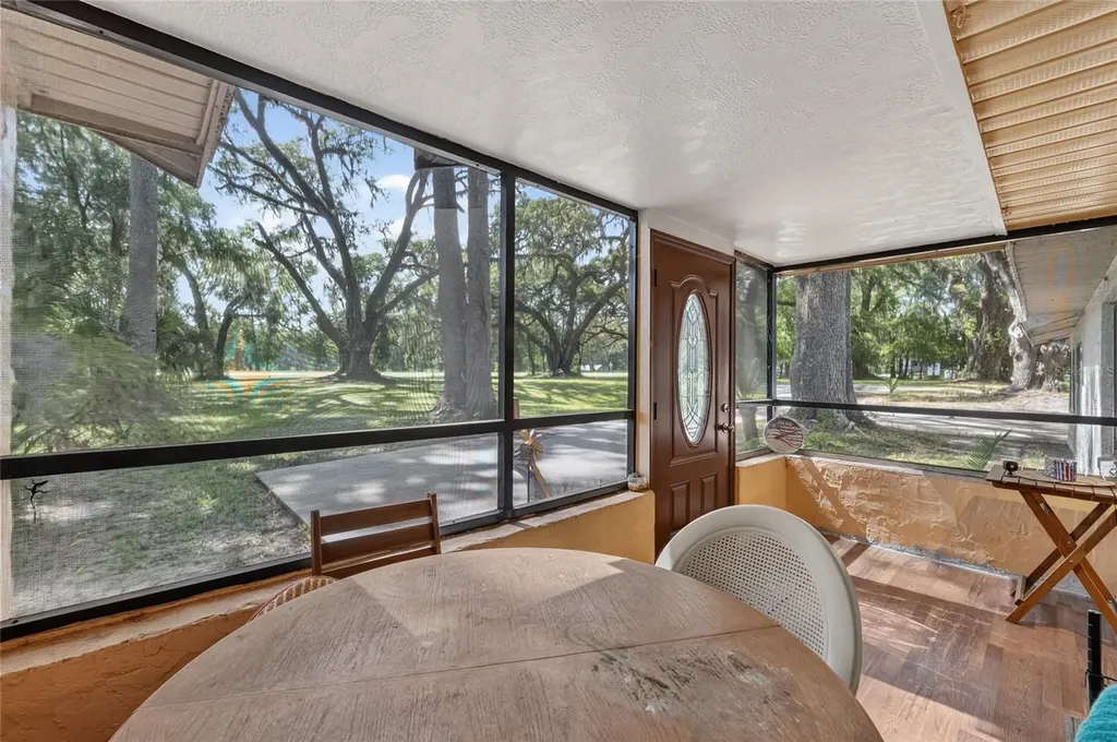 18741 N Us Highway 301 Citra FL 32113