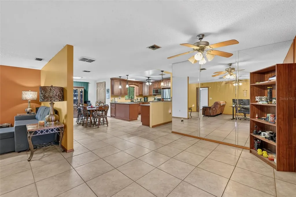 18741 N Us Highway 301 Citra FL 32113