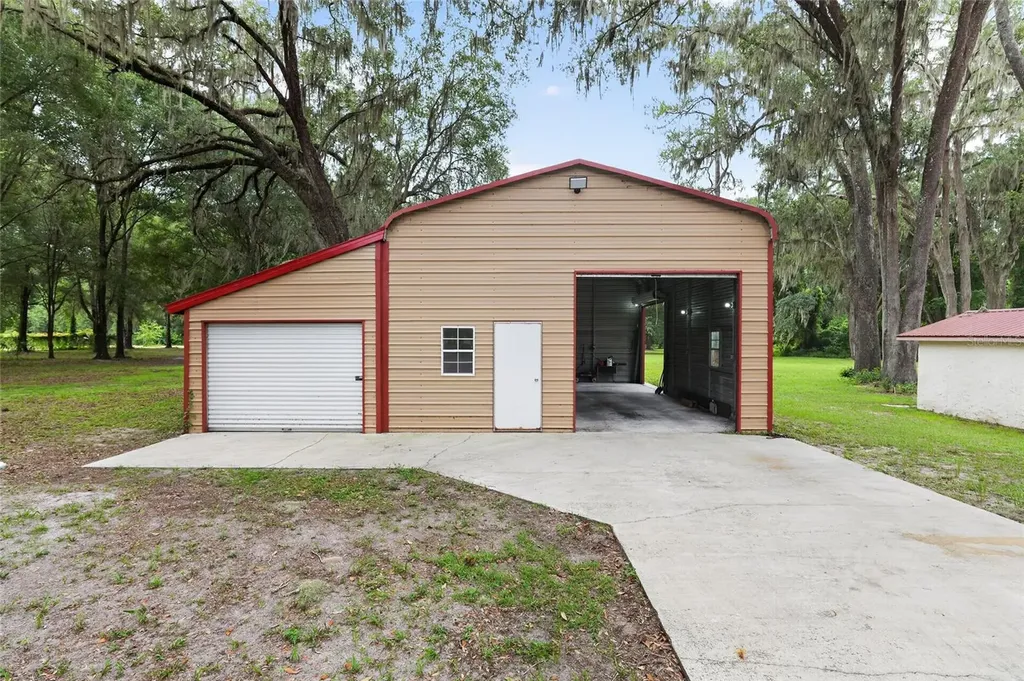 18741 N Us Highway 301 Citra FL 32113
