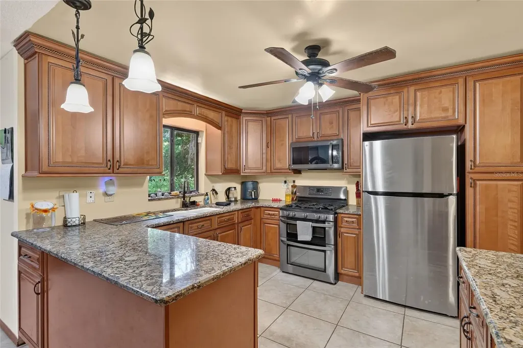 18741 N Us Highway 301 Citra FL 32113