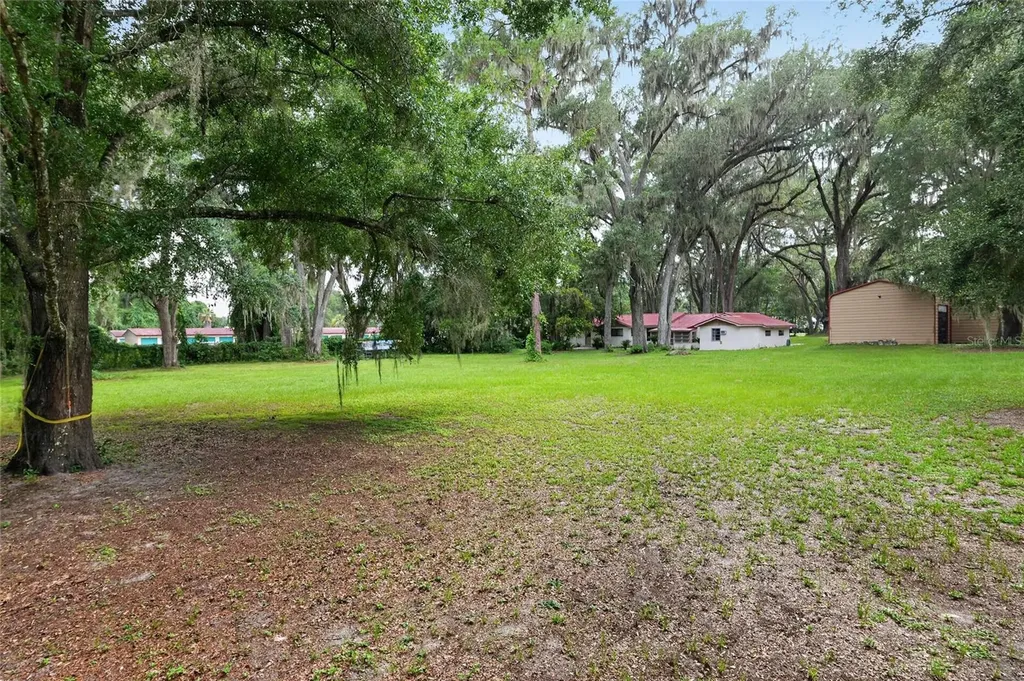 18741 N Us Highway 301 Citra FL 32113