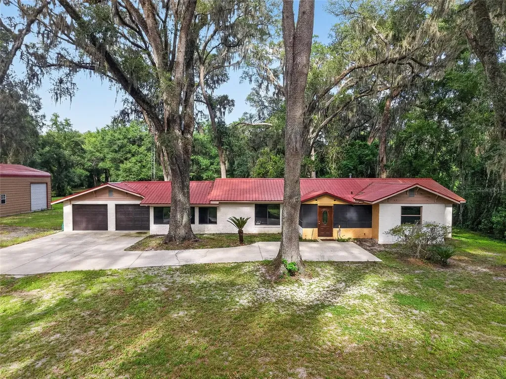 18741 N Us Highway 301 Citra FL 32113