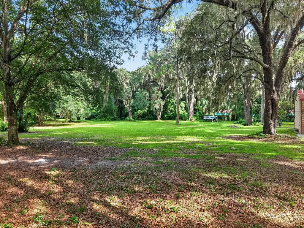 18741 N Us Highway 301 Citra FL 32113