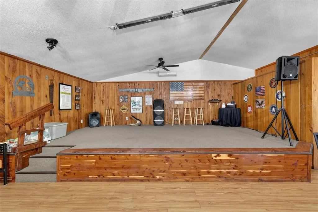 2396 N C 470 Lake Panasoffkee FL 33538
