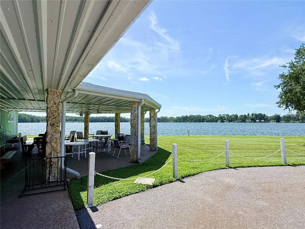 29 Club House Eustis FL 32726