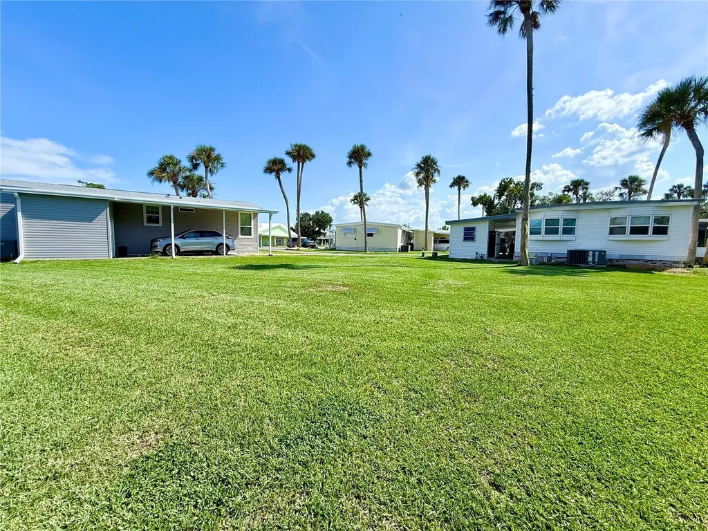 29 Club House Eustis FL 32726