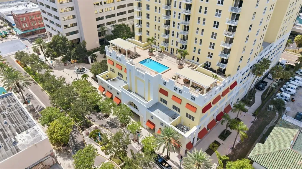 628 Cleveland Street Clearwater FL 33755