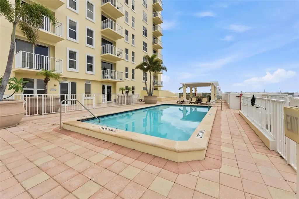 628 Cleveland Street Clearwater FL 33755
