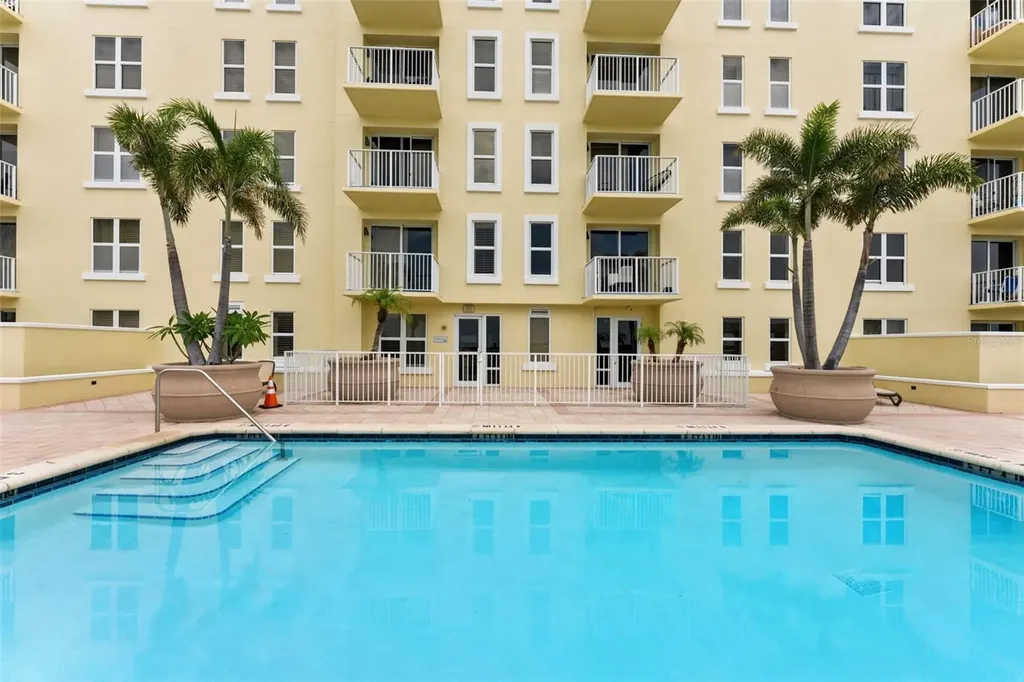 628 Cleveland Street Clearwater FL 33755