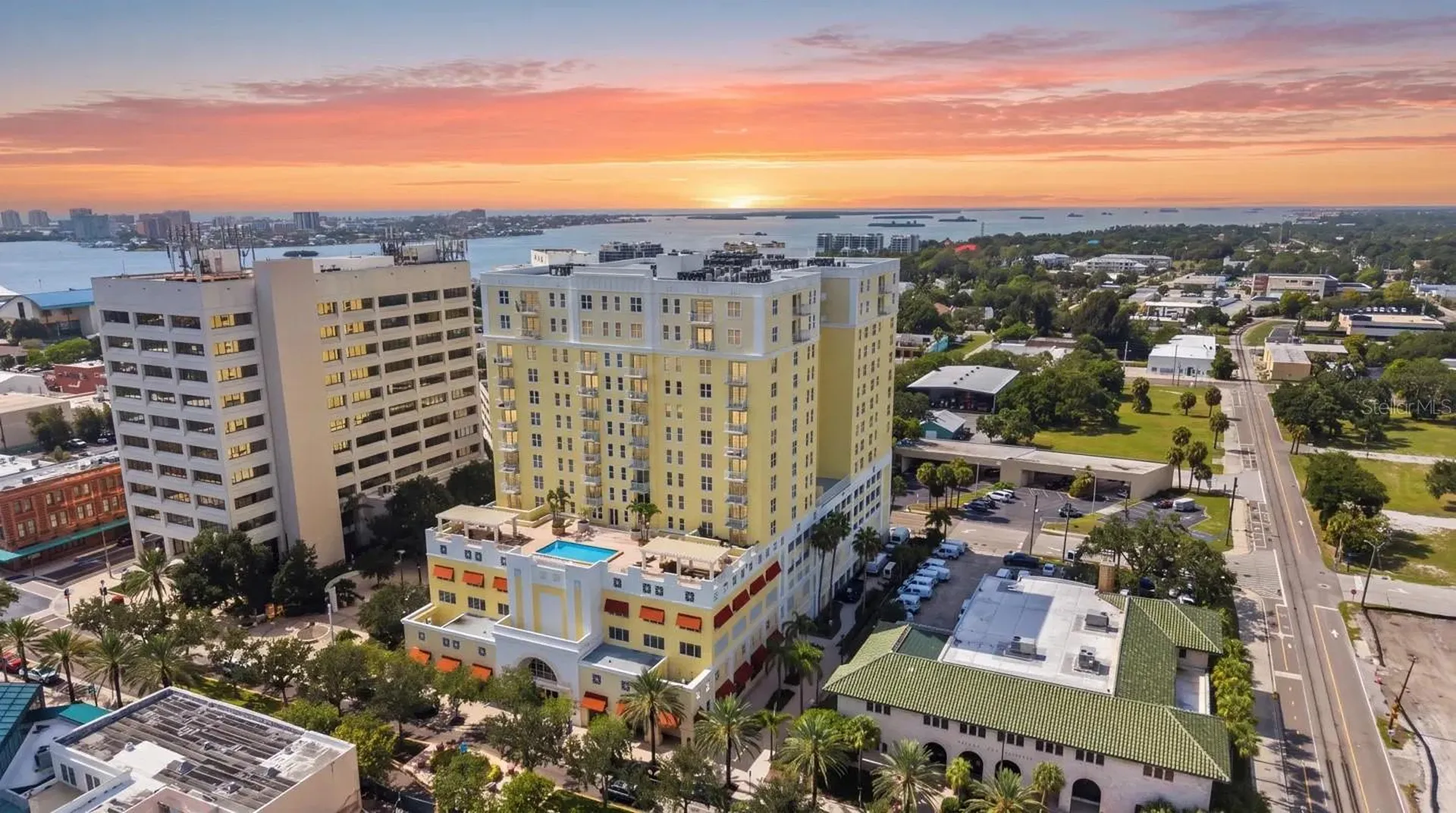 628 Cleveland Street Clearwater FL 33755