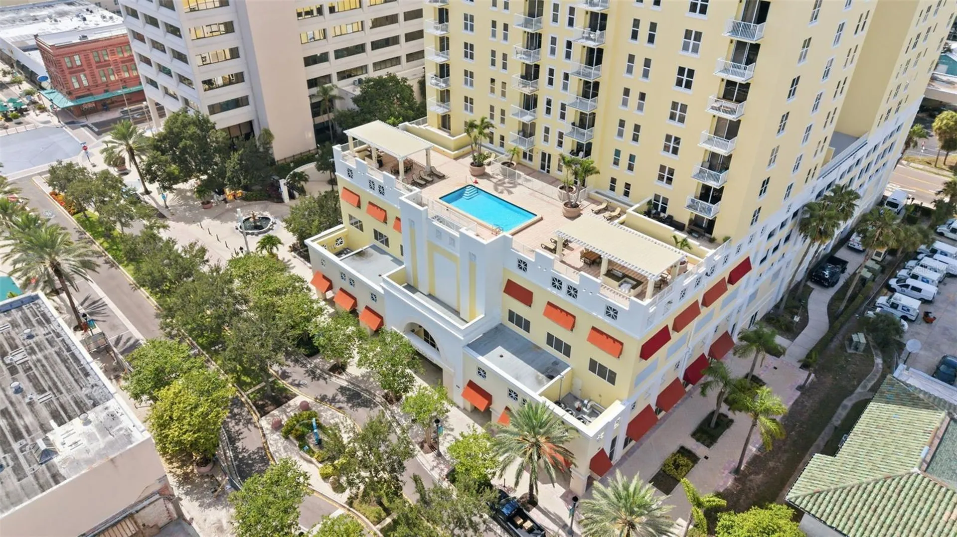 628 Cleveland Street Clearwater FL 33755