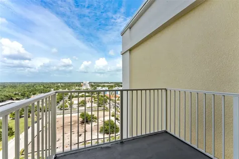 628 Cleveland Street Clearwater FL 33755