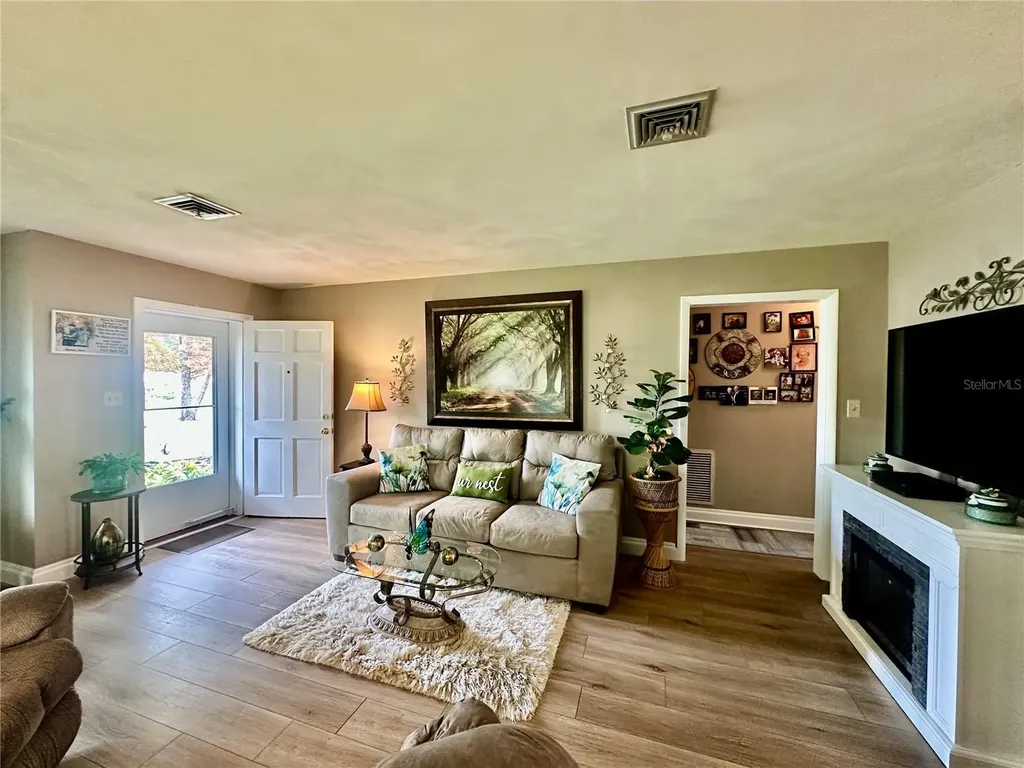 790 Avenue Q SE Winter Haven FL 33880